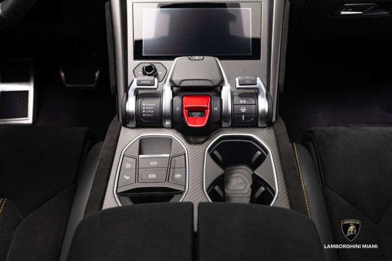 Used 2024 Lamborghini Urus Performante image 52