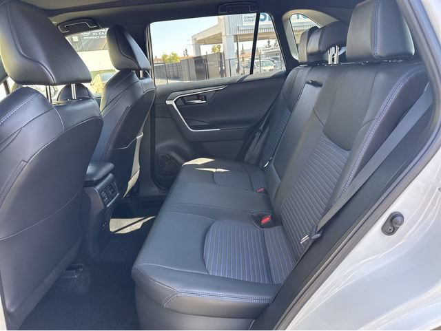 Used 2023 Toyota RAV4 XSE AWD/4WD image 17