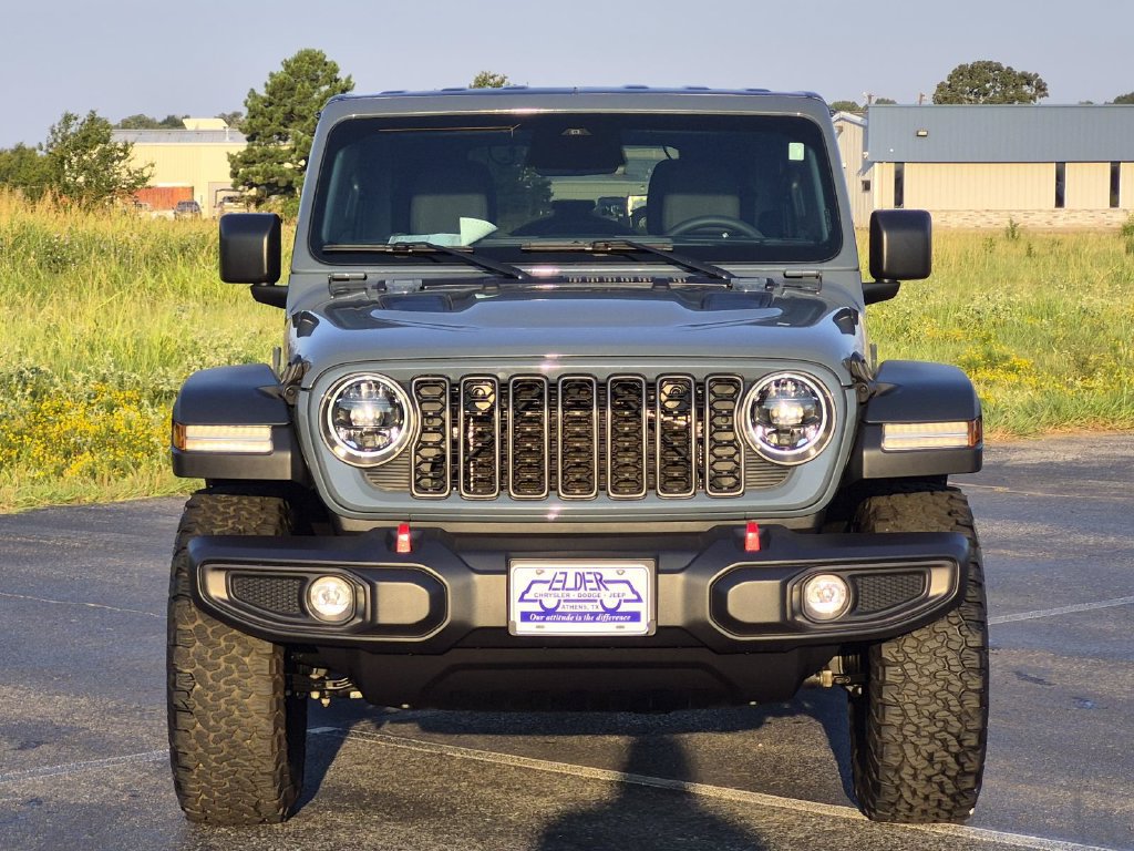 Used 2026 Jeep Wrangler Unlimited Rubicon AWD/4WD image 2