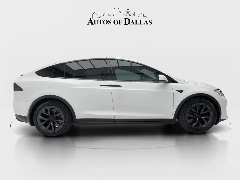 Used 2022 Tesla Model X Plaid image 11