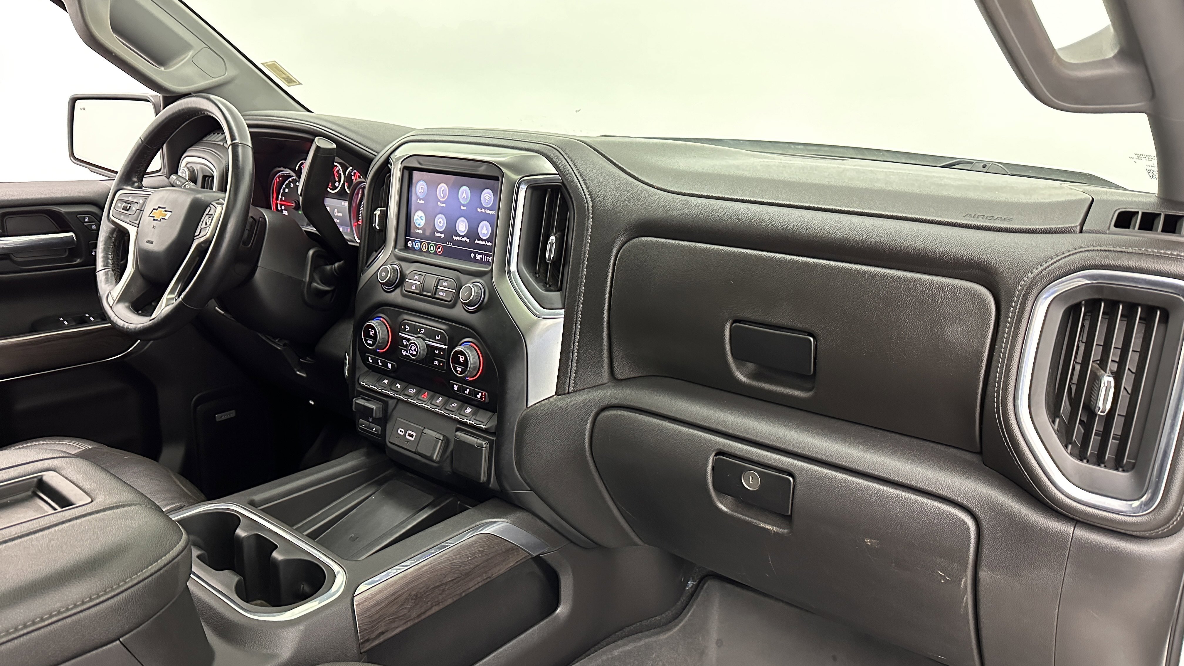 Used 2022 Chevrolet Silverado 1500 LTZ w/ LTZ Premium Package AWD/4WD image 33