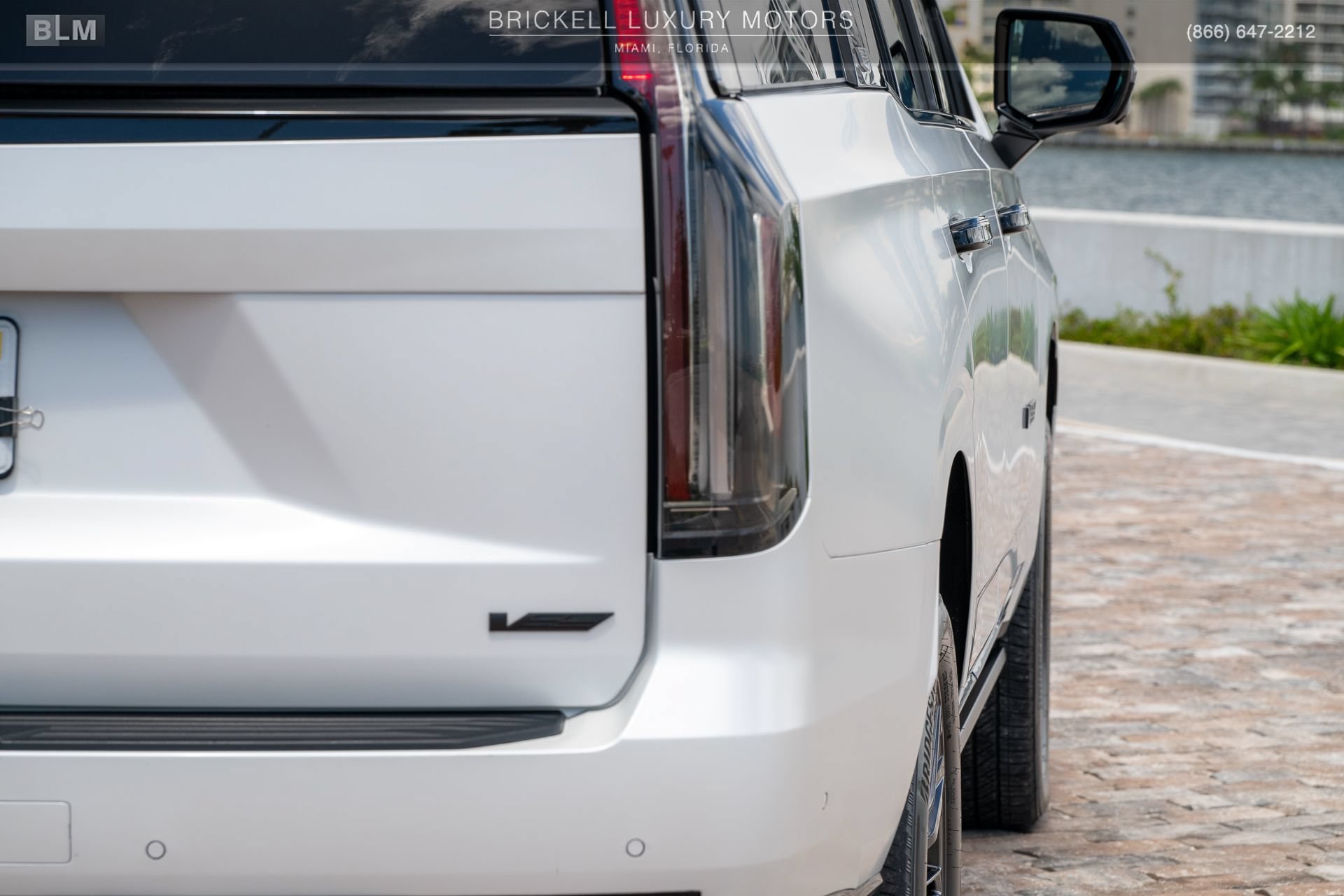 Used 2023 Cadillac Escalade V AWD/4WD image 59