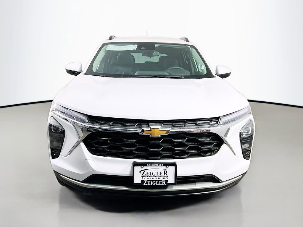New 2026 Chevrolet Trax LT w/ Driver Confidence Package image 2