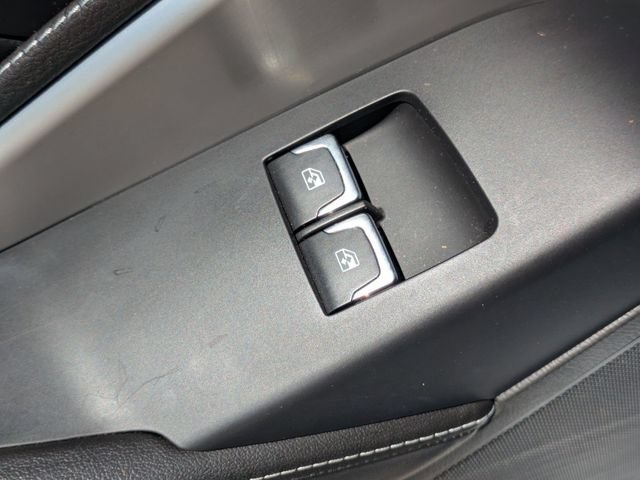 Used 2019 Chevrolet Corvette Stingray Coupe w/ 1LT RWD image 10