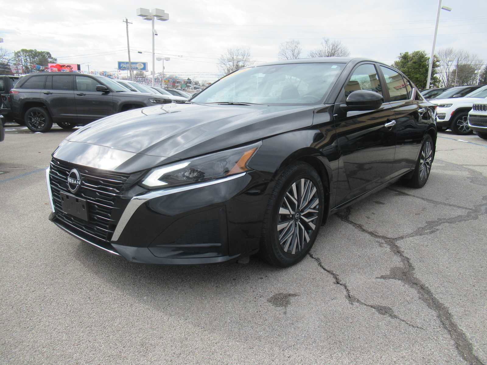 Used 2024 Nissan Altima 2.5 SV w/ SV Premium Package video 1