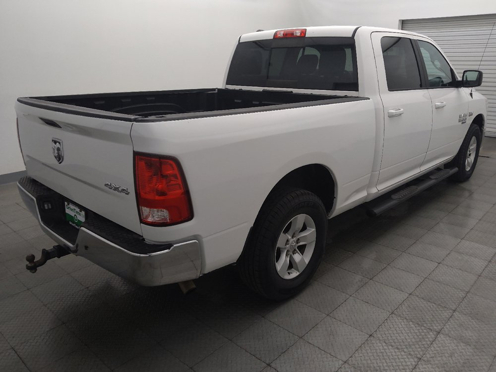 Used 2020 RAM 1500 Classic SLT AWD/4WD image 9