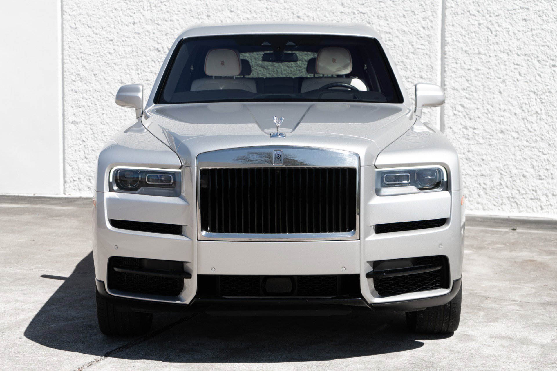 Used 2022 Rolls-Royce Cullinan w/ Cullinan Package image 12