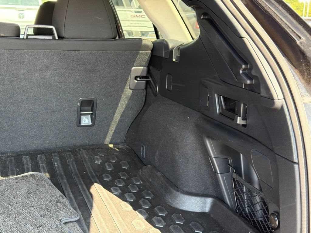 Used 2023 Subaru Outback Premium AWD/4WD image 18