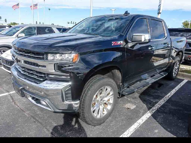 Used 2019 Chevrolet Silverado 1500 LTZ w/ LTZ Plus Package AWD/4WD image 3
