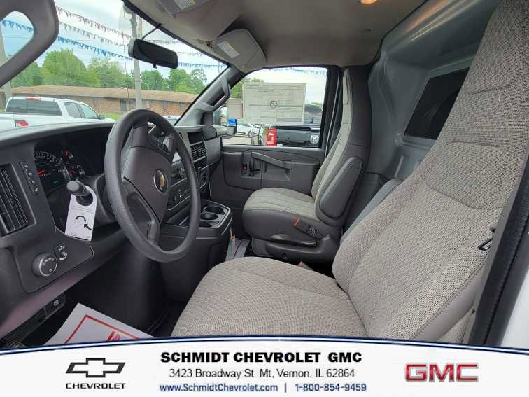 New 2025 Chevrolet Express 2500 w/ Driver Convenience Package image 15