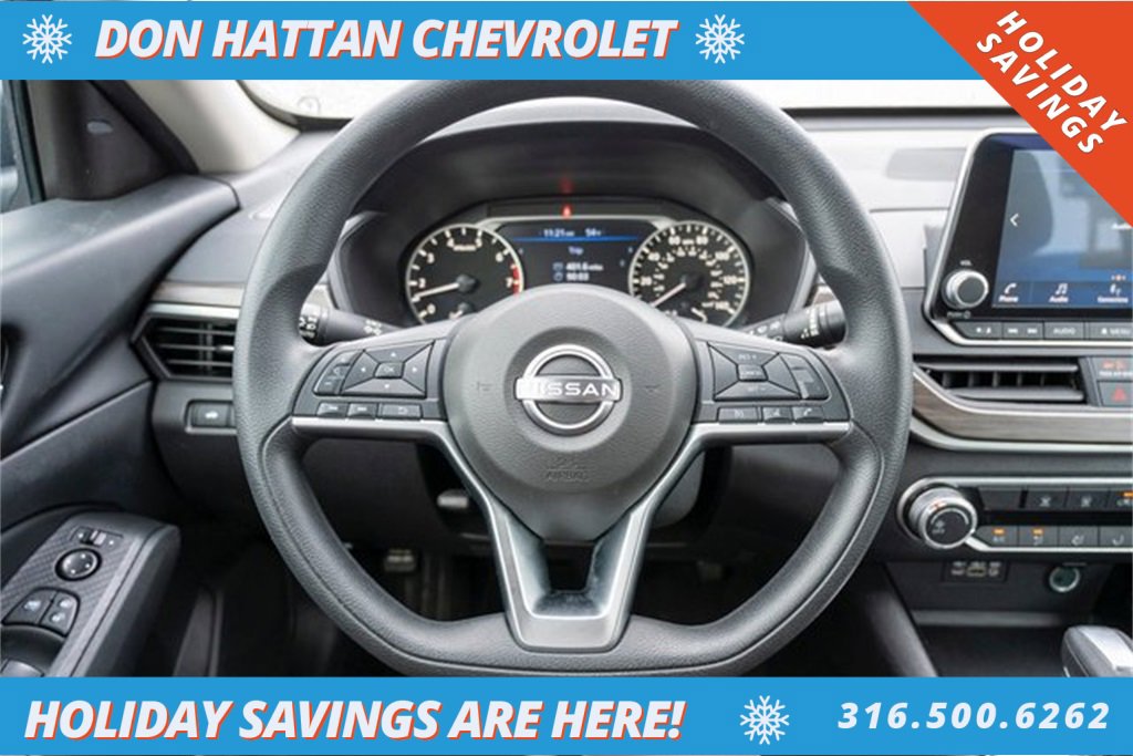 Used 2024 Nissan Altima 2.5 SV image 6