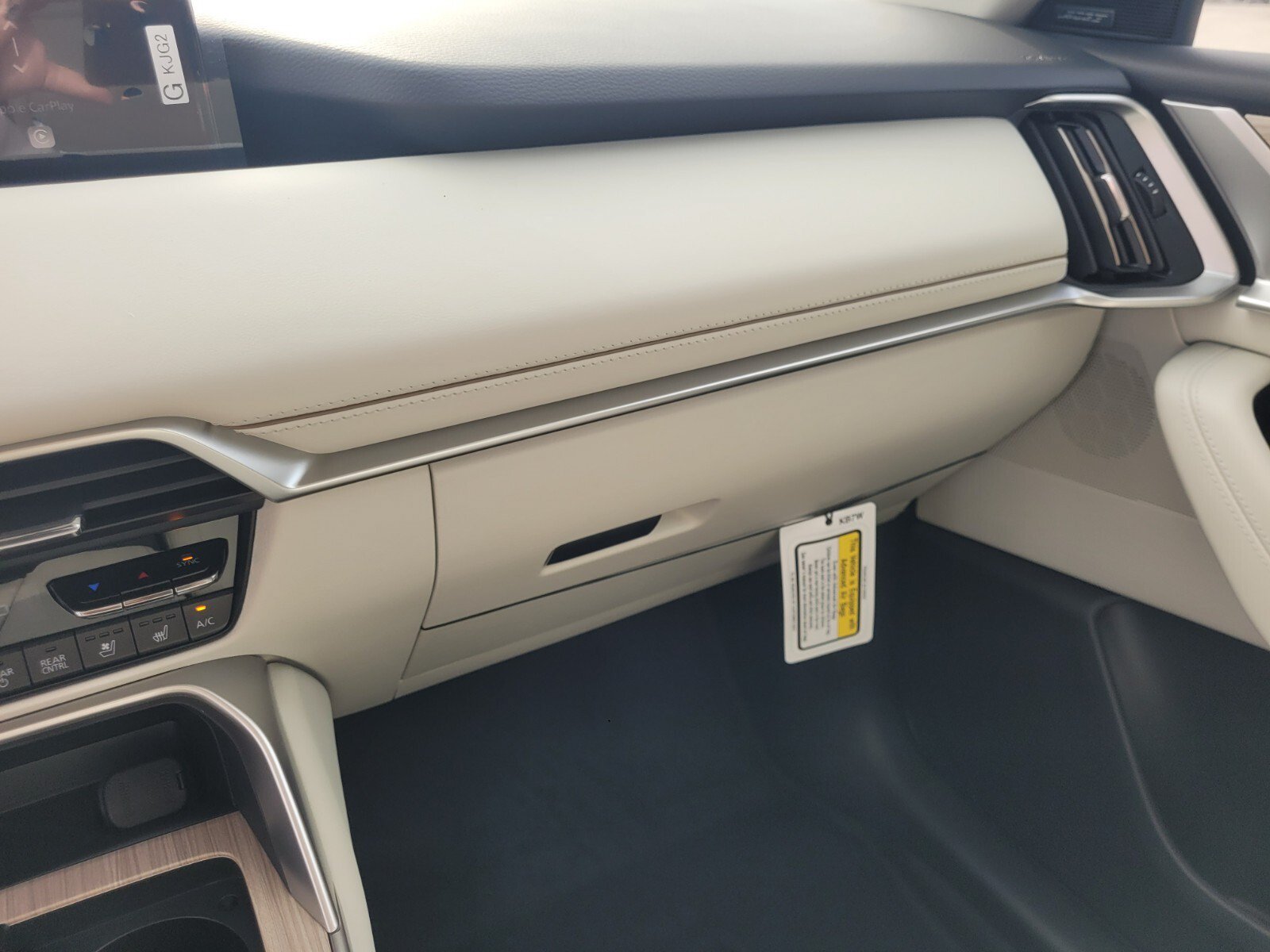 New 2026 MAZDA CX-90 Plug-In Hybrid w/ Premium Plus AWD/4WD image 28
