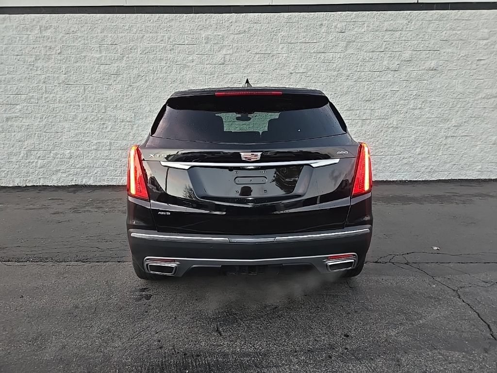 Certified 2022 Cadillac XT5 Premium Luxury w/ LPO, Floor Liner Package AWD/4WD image 12
