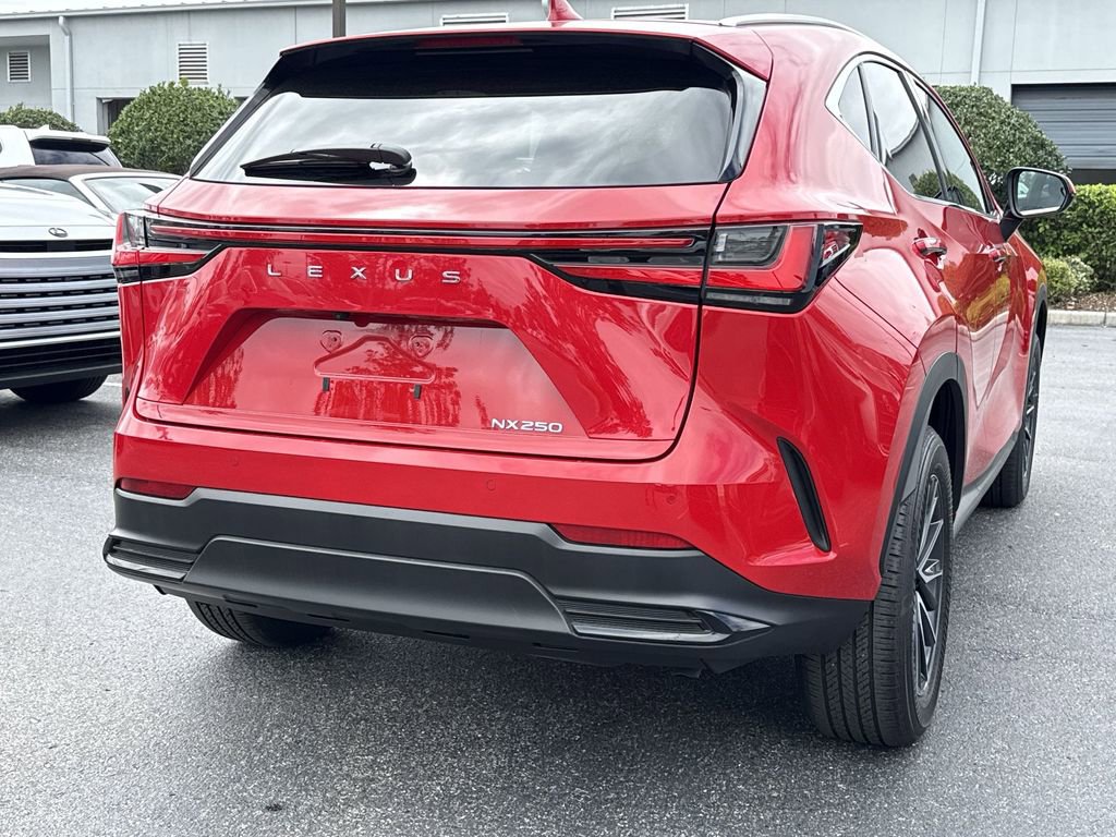 Used 2024 Lexus NX 250 FWD image 11