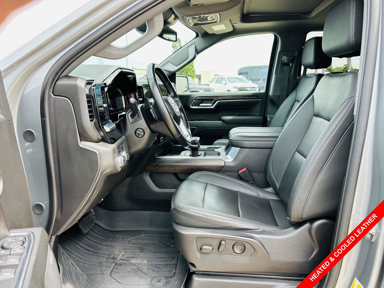 Used 2024 GMC Sierra 1500 SLT w/ SLT Premium Plus Package AWD/4WD image 3