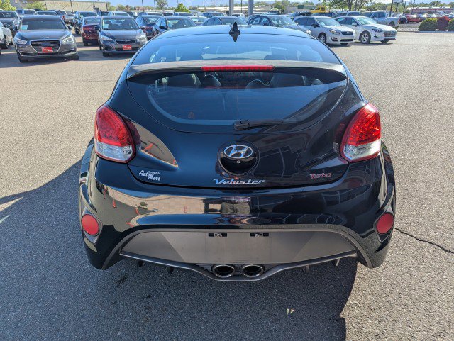 Used 2016 Hyundai Veloster Turbo FWD image 4