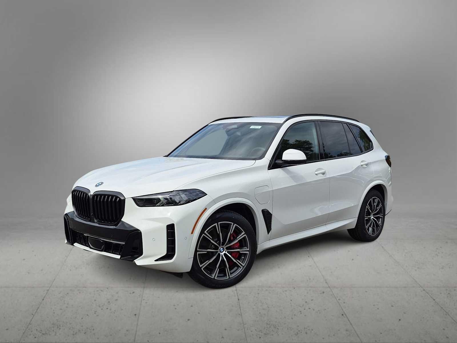 New 2026 BMW X5 xDrive50e AWD/4WD image 1