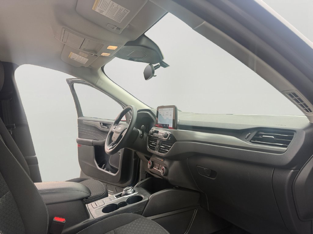 Used 2025 Ford Escape Active AWD/4WD image 11