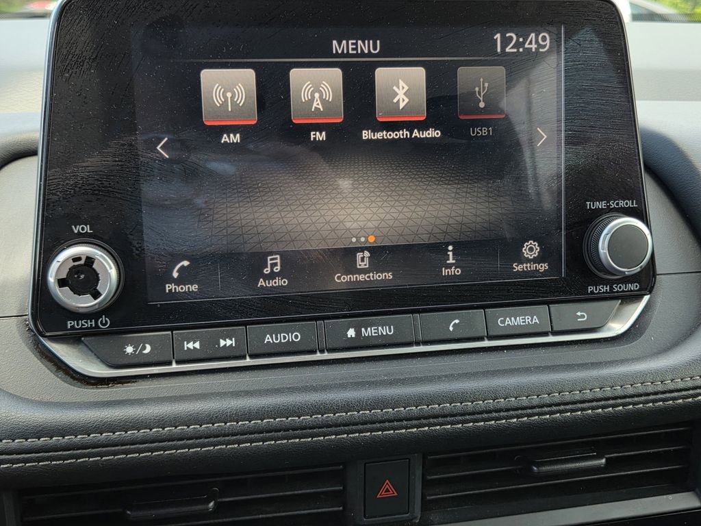 Used 2024 Nissan Rogue S image 10