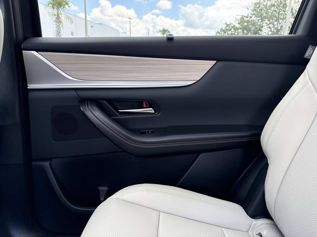 New 2026 MAZDA CX-90 Plug-In Hybrid w/Premium Sport AWD/4WD image 18