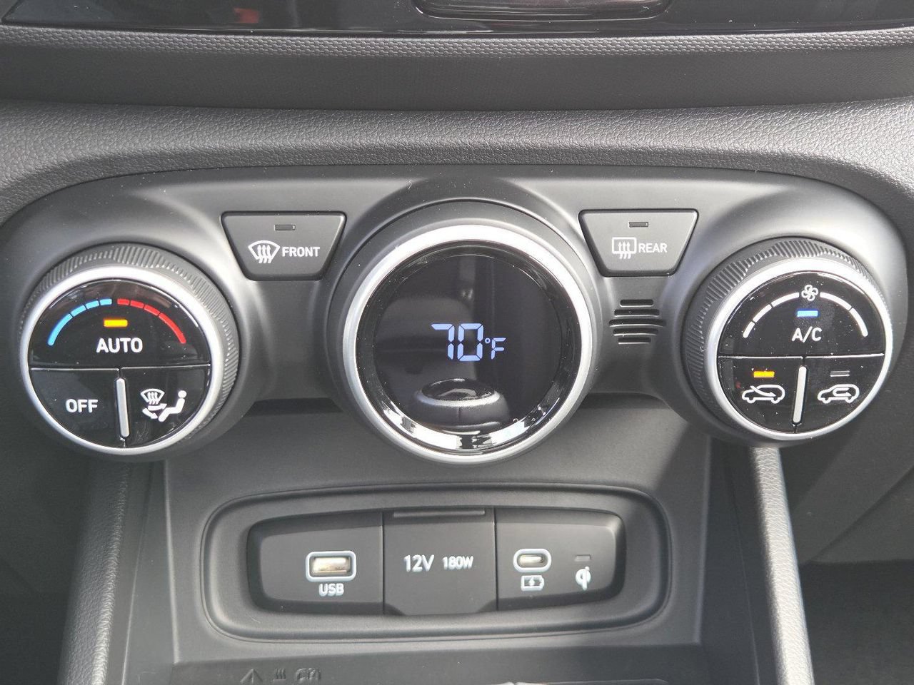 New 2026 Hyundai Venue SEL FWD image 55