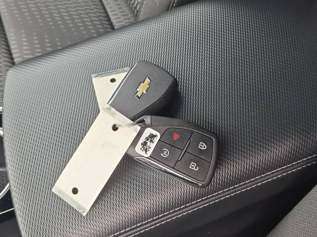 Used 2025 Chevrolet Equinox LT w/ Safety and Technology Package AWD/4WD image 35