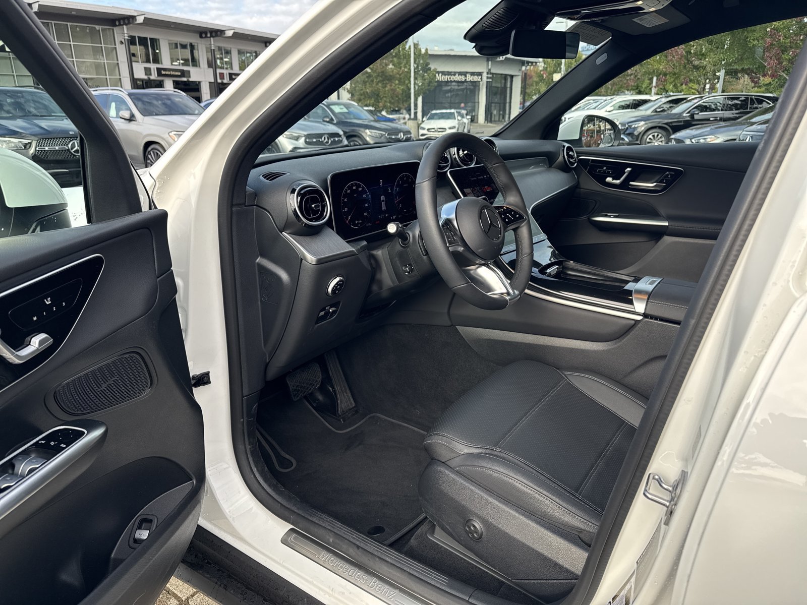 Certified 2026 Mercedes-Benz GLC 300 4MATIC image 18