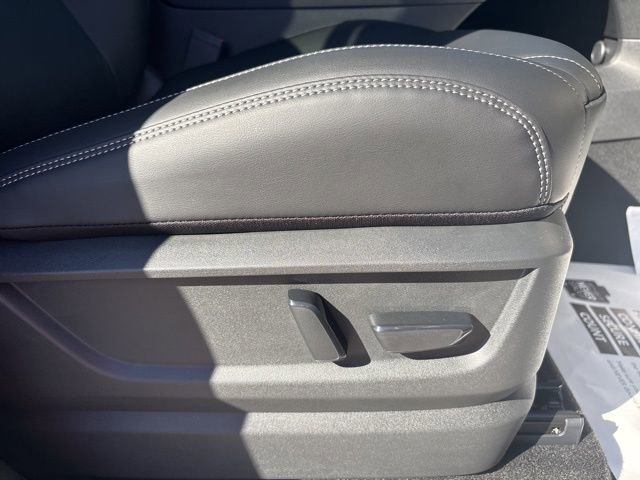 New 2026 Nissan Armada SV image 22