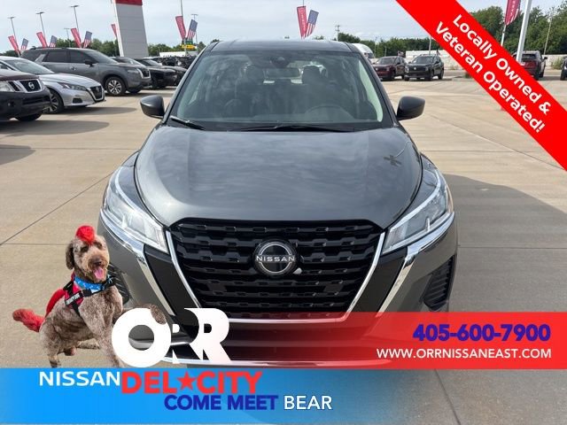 Certified 2025 Nissan Kicks Play S FWD image 8