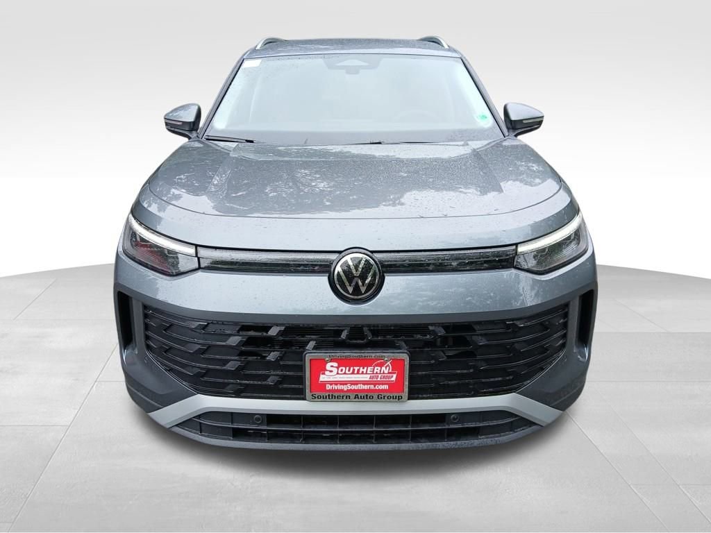 Used 2025 Volkswagen Tiguan S w/ 18" Wheel Package image 10