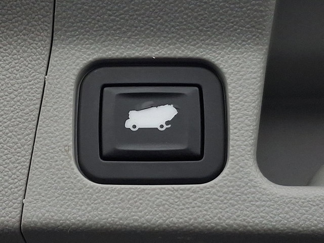 Used 2017 GMC Acadia SLT image 32