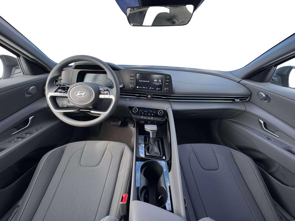 New 2026 Hyundai Elantra Hybrid FWD image 13