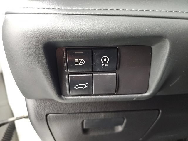 Used 2023 Toyota Highlander XLE AWD/4WD image 17