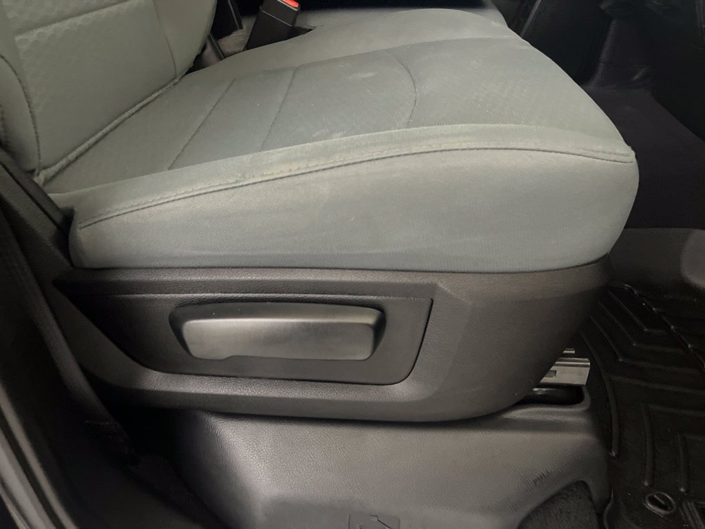 Used 2019 RAM 1500 ST w/ SXT Plus Group AWD/4WD image 57