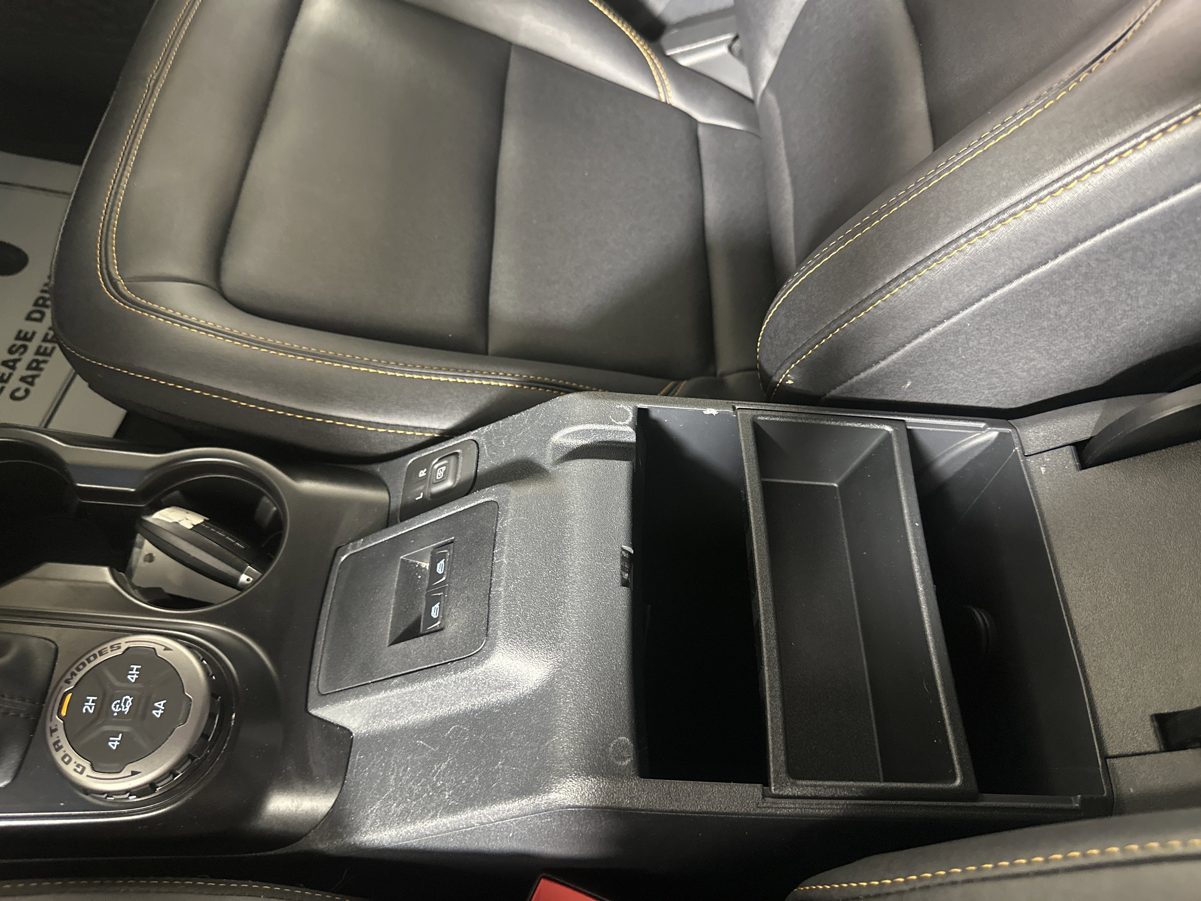 Used 2023 Ford Bronco Badlands image 23