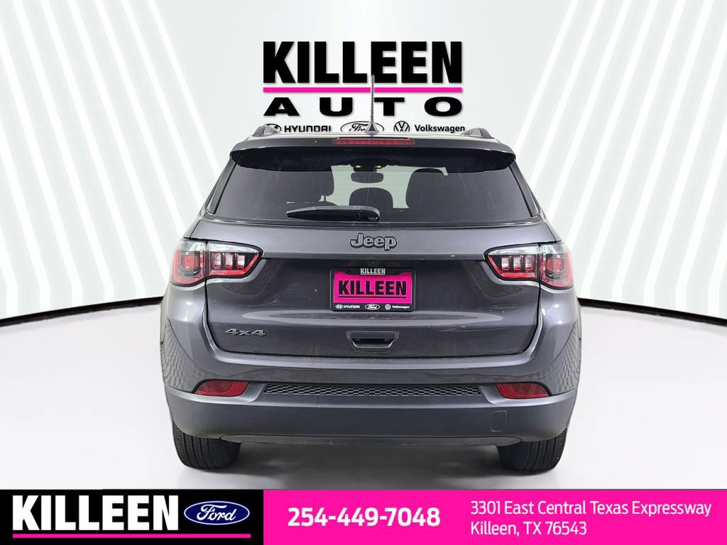 Used 2024 Jeep Compass Latitude w/ Altitude Special Edition AWD/4WD image 8