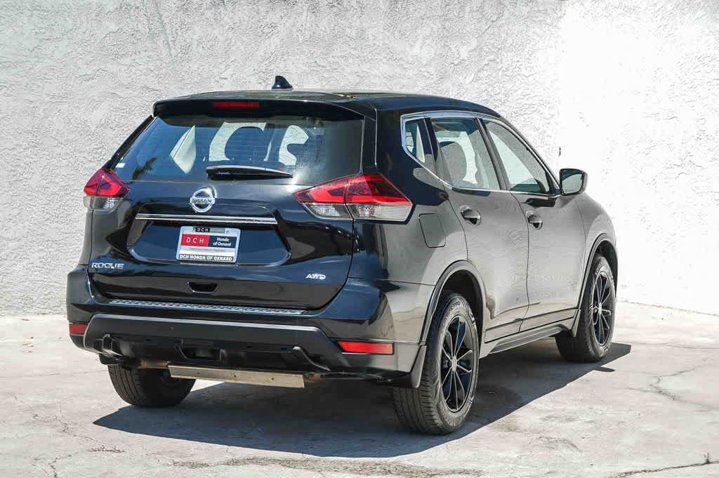 Used 2018 Nissan Rogue S AWD/4WD image 4