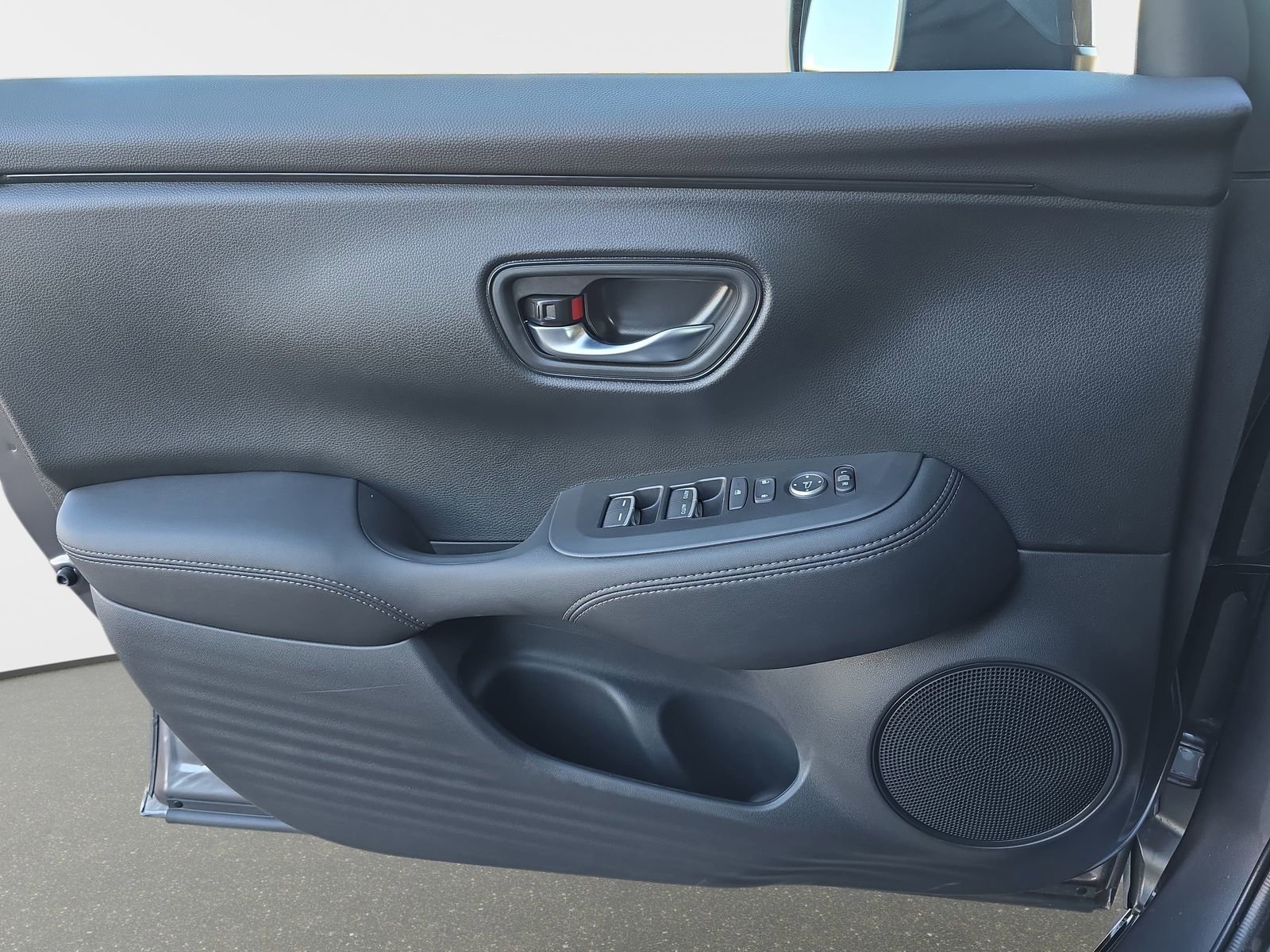 New 2026 Honda HR-V EX-L image 24