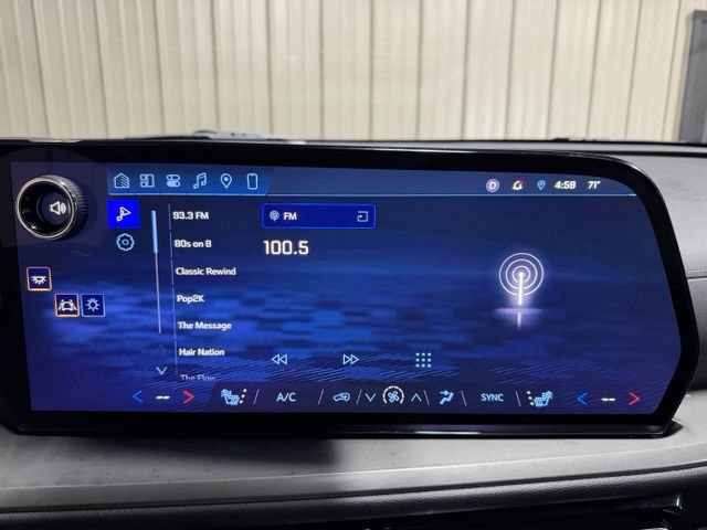 Used 2024 Chevrolet Traverse LT w/ Enhanced Driving Package FWD image 42