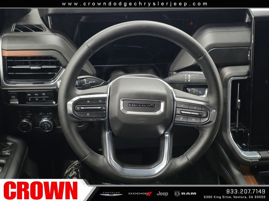 Used 2025 GMC Yukon XL Denali AWD/4WD image 22