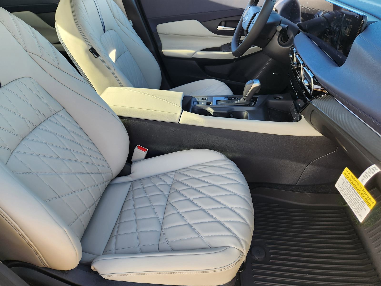 New 2026 Nissan Sentra SL w/ Floor Mat Package FWD image 14