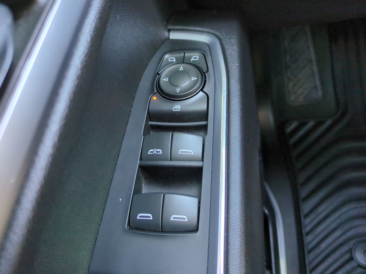 Certified 2022 Chevrolet Silverado 1500 LT RWD image 23