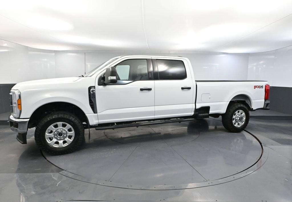 Used 2023 Ford F350 XLT w/ FX4 Off-Road Package image 11