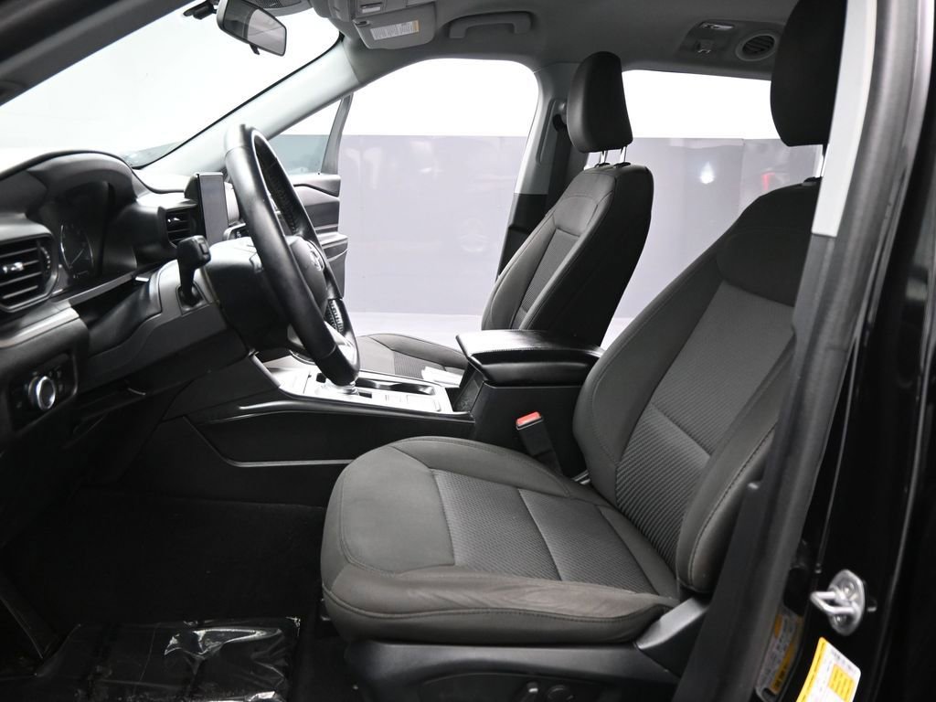 Certified 2022 Ford Explorer XLT image 10