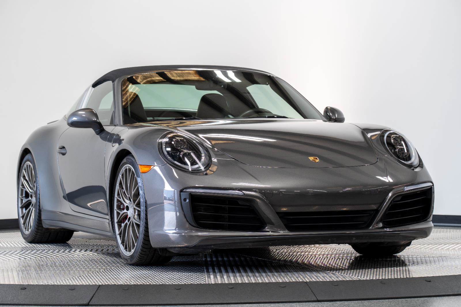 Used 2017 Porsche 911 Targa 4S image 10