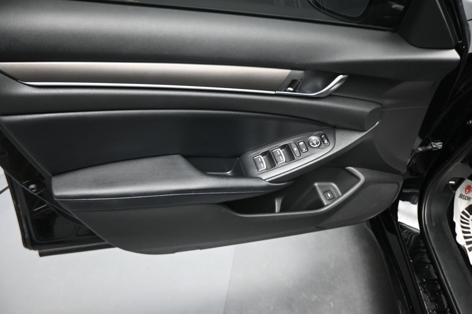 Used 2018 Honda Accord LX image 20