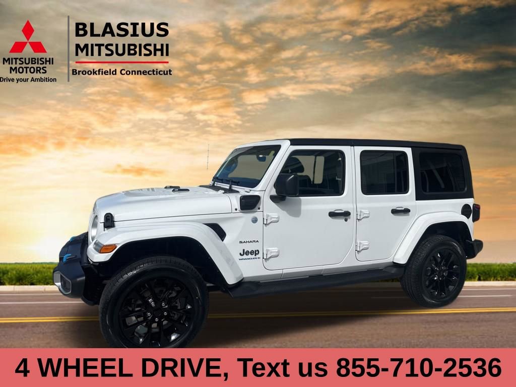 Used 2023 Jeep Wrangler Unlimited Sahara w/ Cold Weather Group image 5