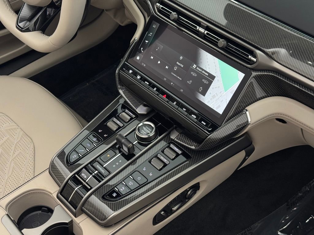 New 2026 Aston Martin Vanquish Convertible image 27