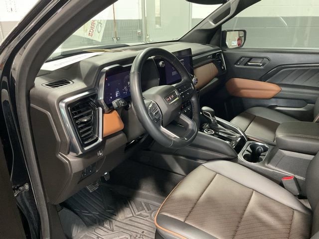 Used 2024 GMC Canyon AT4 w/ AT4 Premium Package image 9