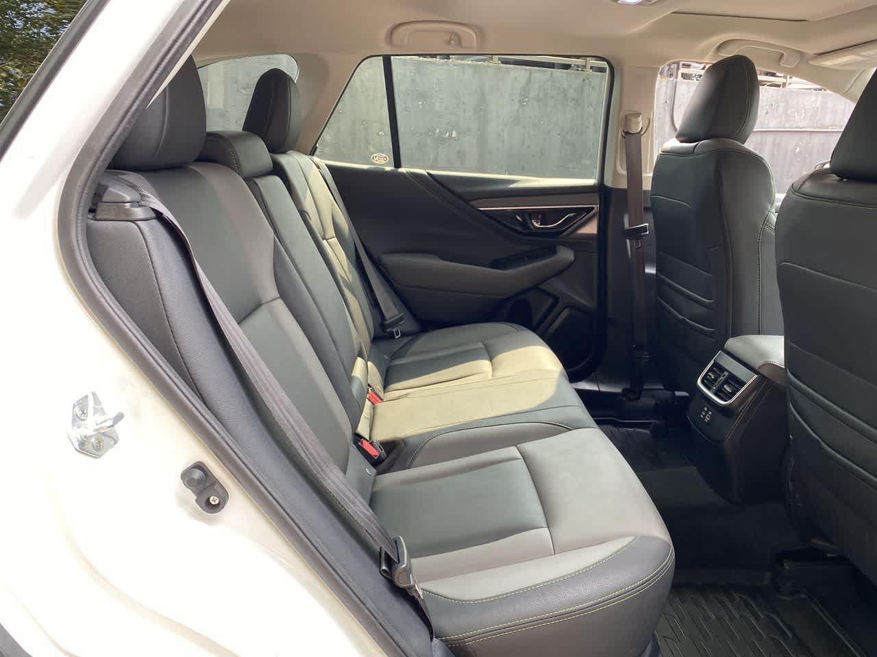 Used 2023 Subaru Outback Onyx Edition AWD/4WD image 18